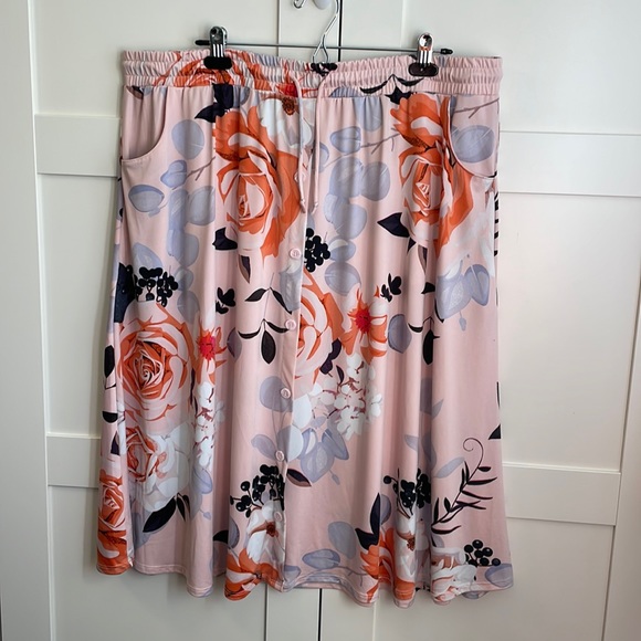 LuLaRoe Dresses & Skirts - Ladies Plus Size Pink Floral Skirt - 2X - LuLaRoe Marsha